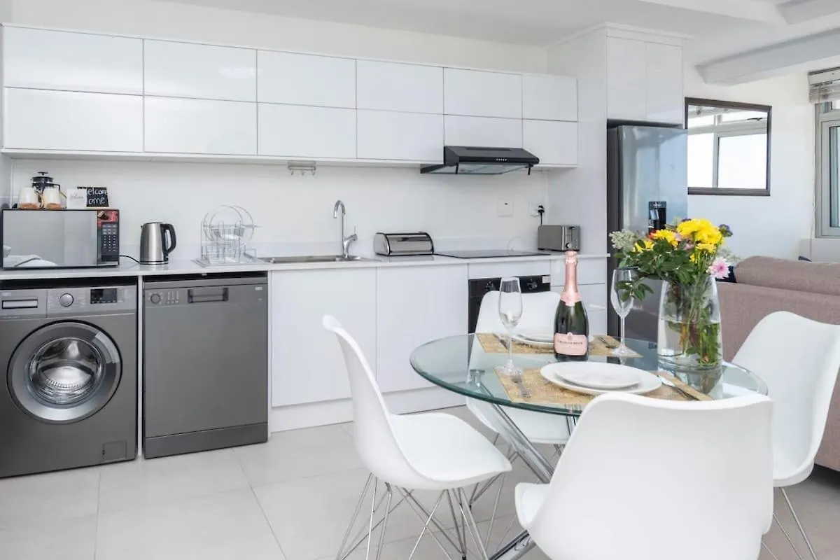 Apartment Awe-Inspiring Ocean-Views Apt No Load-Shedding Cape Town South Africa